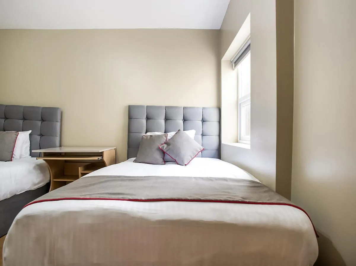 Oyo Clifton Hotel Newcastle upon Tyne